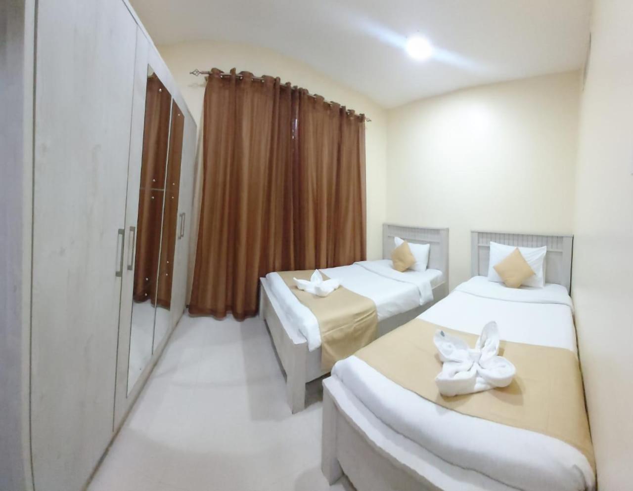 Al Khaleej Plaza Furnished Apartments Llc Ajman Ngoại thất bức ảnh