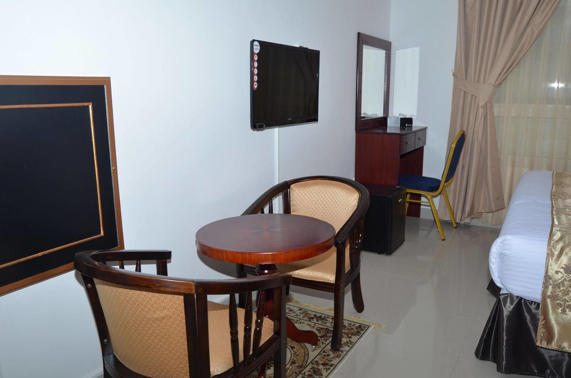 Al Khaleej Plaza Furnished Apartments Llc Ajman Ngoại thất bức ảnh